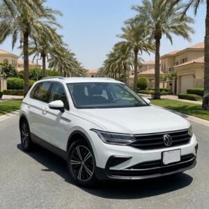 4251c578-dfbf-4e64-8c83-7f1b8f6620c9 فولكس فاجن تيجوان 2023 فئه التريند